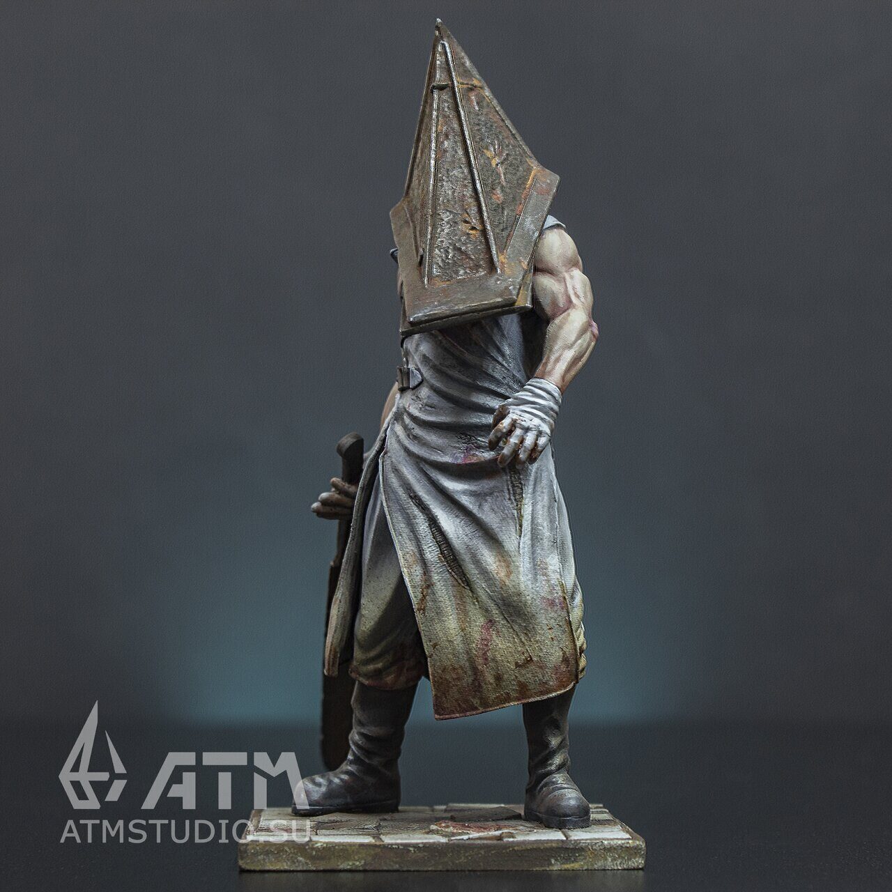 Pyramid Head (cold) collectible figurine Silent Hill - ATM