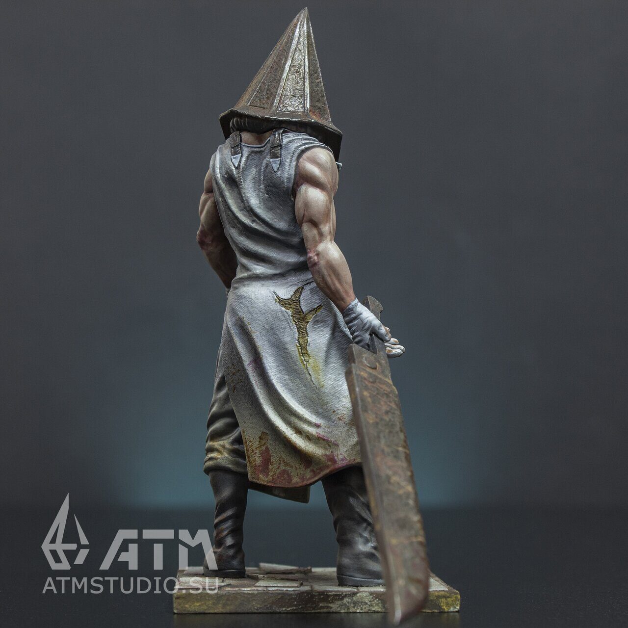 Pyramid Head (cold) collectible figurine Silent Hill - ATM